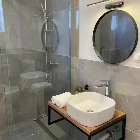 Dorijan Apartment Vrsi