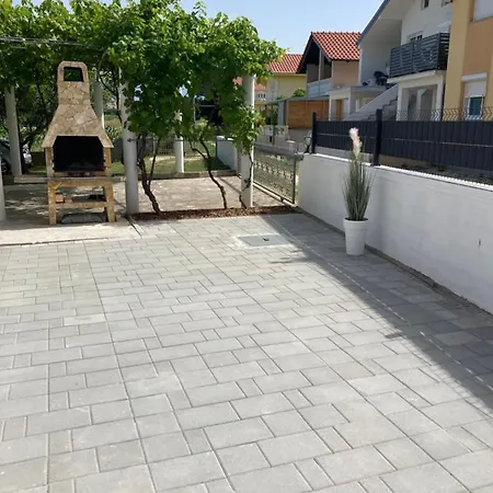 Apartman Dorijan *