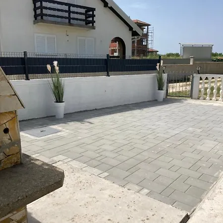 Apartment Dorijan